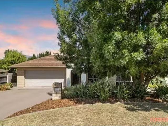 17 Freeman Street, Conder House for rent Listed by Nadia Lour.