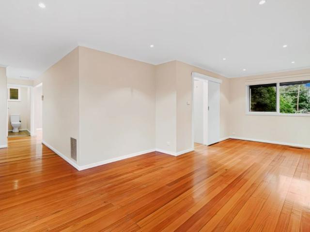 17 Glen Road, Mitcham, Melbourne