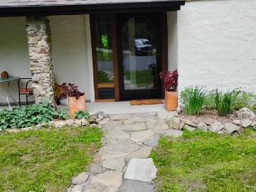 17 Gretna Hill Road