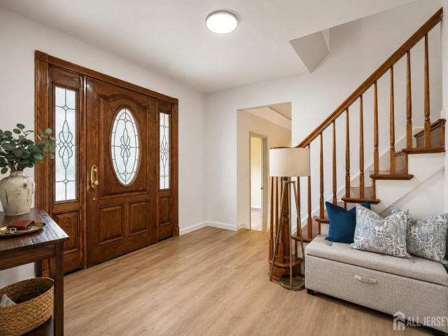 17 Green Hills Road