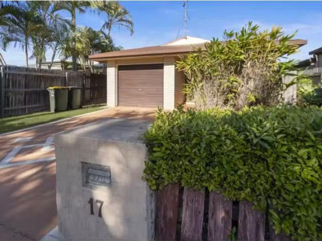17 Grimwood Street, Bundaberg West House for rent Listed by A.