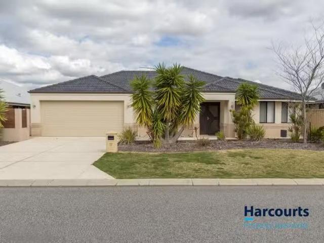 17 Halcyon Way, ATWELL, WA 6164 House for Rent