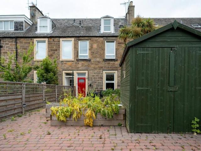 17 Hawthornbank Place, City of Edinburgh, EH6 4HQ, United Kingdom | 1 bed townhouse for rent #140654668 | Rentberry