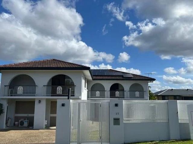 17 Hermitage St, Brisbane