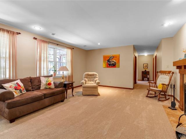 17 Highland Drive