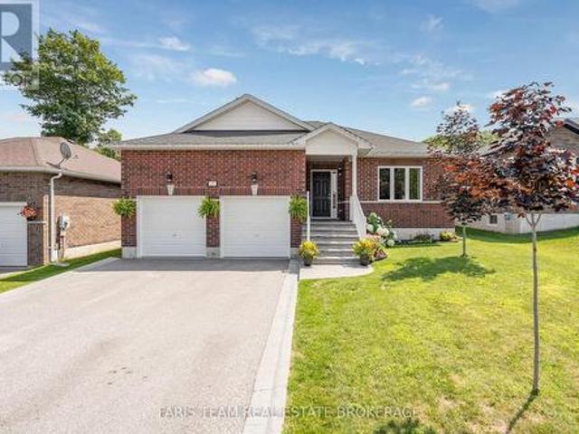 17 Hunter Avenue, Tay, ON, L0K 2A0 house for sale | Listing ID S13638 | Royal LePage