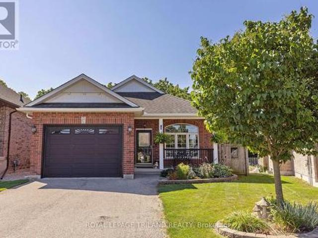 17 Jacklin Court, Central Elgin, ON, N5P 3T1 house for sale | Listing ID X13633 | Royal LePage