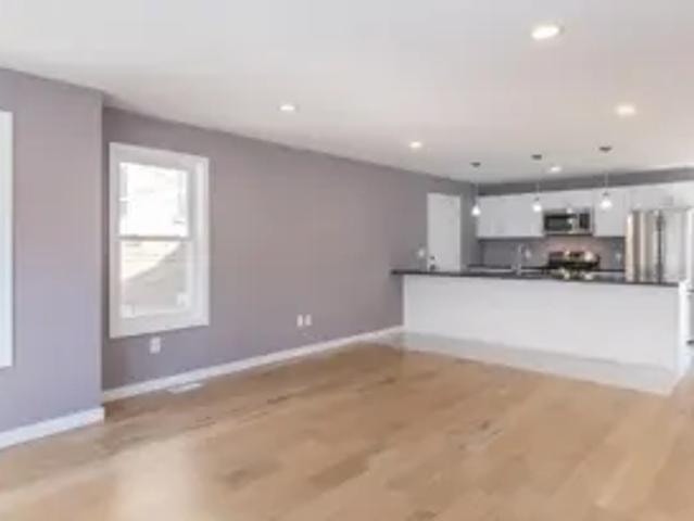 17 Jersey St, 2 beds, 2 full baths