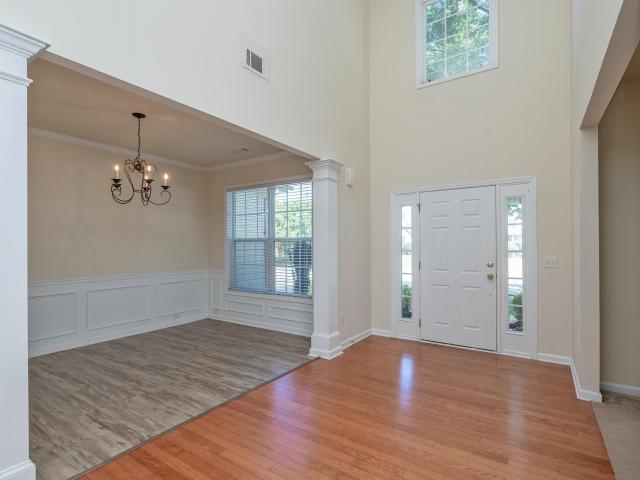 17 Jordan Crest Court