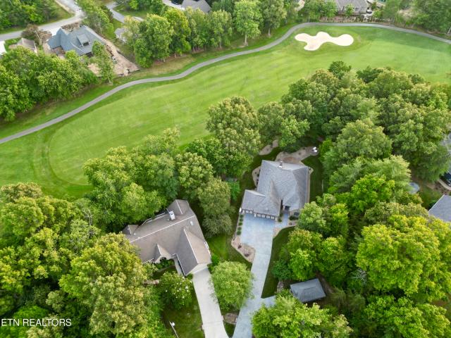 17 Kenwood Court