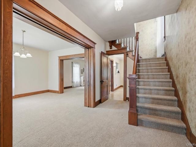 17 Kellogg Avenue
