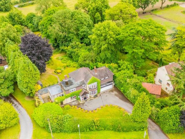17 Knights Hill, Aldridge, WS9 0TG, United Kingdom | 5 bed house for rent #127741828 | Rentberry