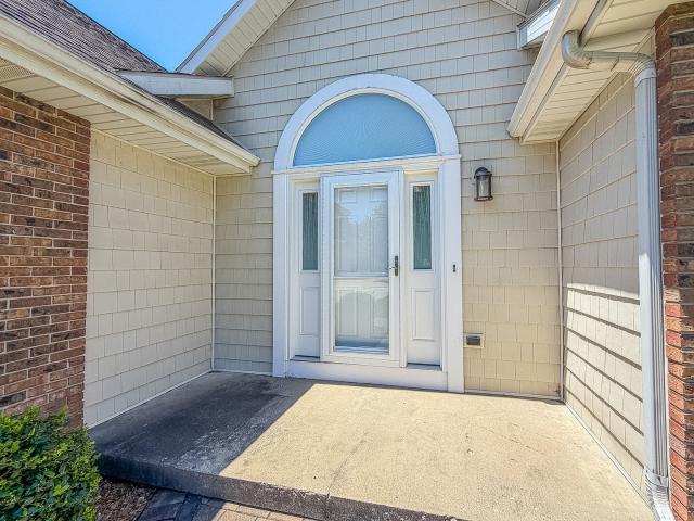 17 Lafayette Meadow