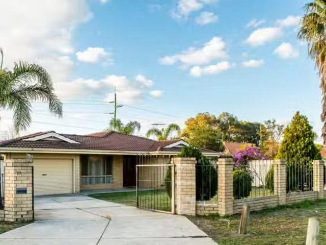 17 Larissa Court, Ballajura, WA 6066