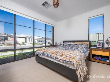 17 Lindquist VistaEglinton WA 6034, Australia