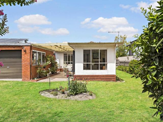 17 Liberator Street, Ashburton, VIC 3147 House for Rent Ray White Burwood & Blackburn Group