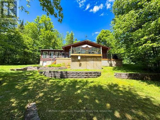 17 Lizzie'S Lane, Mckellar, ON, P2A 0B4 house for sale | Listing ID X13635 | Royal LePage