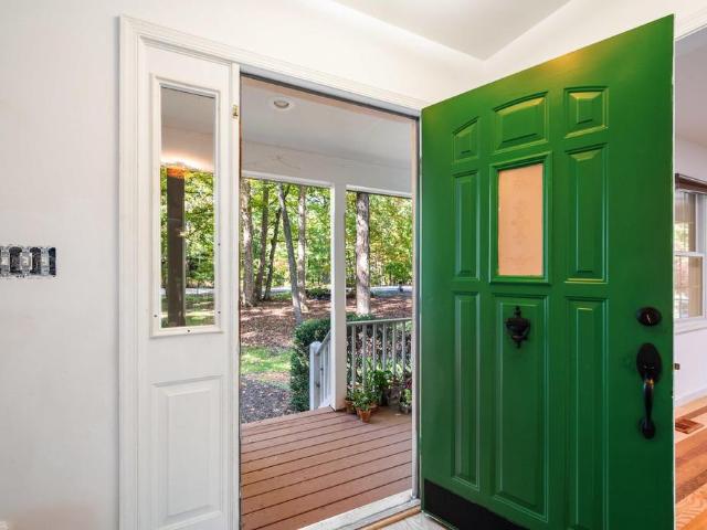 17 Long Leaf Ln