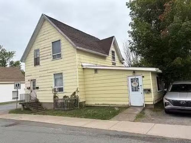 17 Lyman Street, Truro, NS, B2N 4R9 house for sale Listing.