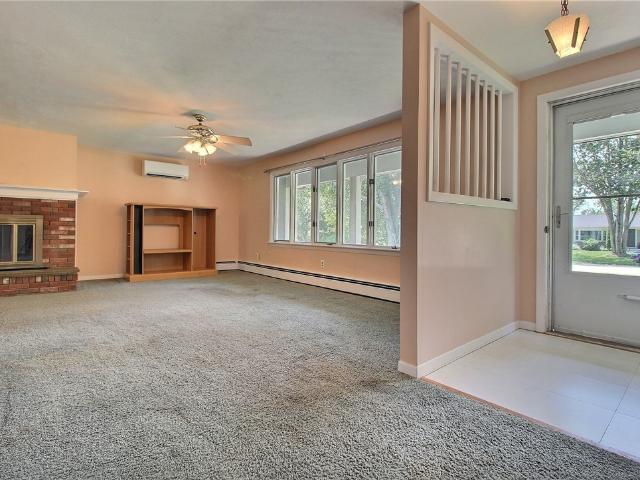 17 Lynn Lane