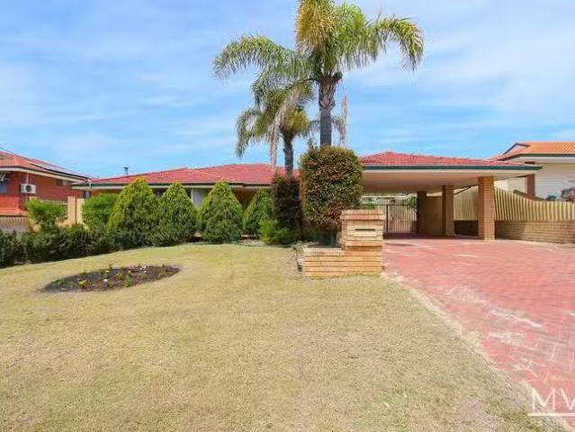 17 Mckenzie Road, Samson, WA 6163