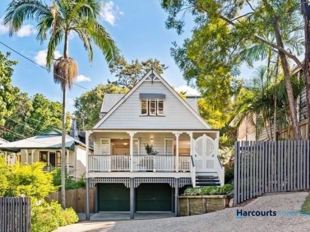 17 Mannion Street, RED HILL, QLD 4059