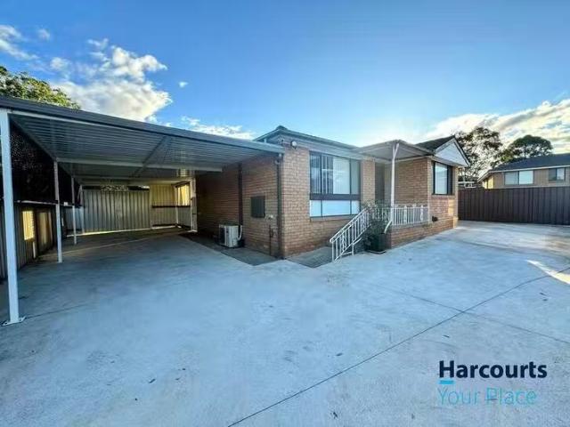 17 Mallory Street, Dean Park, NSW 2761