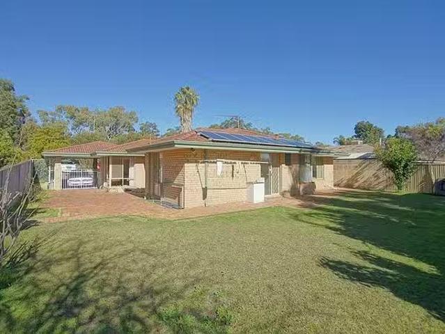 17 Mapstone Gardens, Murdoch, WA 6150