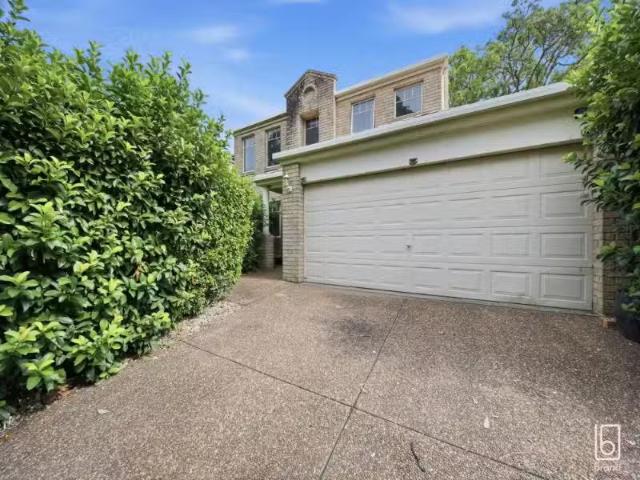 17 Marsden Road, BLUE HAVEN House for rent Listed by Craig An.