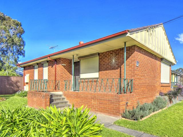 17 Mendelssohn Avenue, Emerton