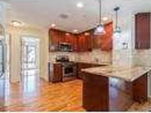 17 Meadow Rd #305, Rutherford, NJ 07070
