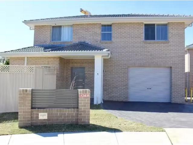 1/7 Mildred Street, Wentworthville Townhouse for rent Listed.