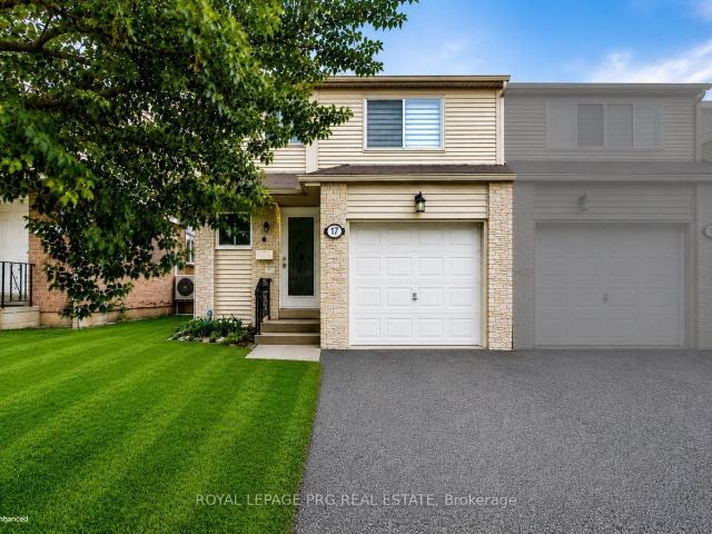 17 New Port Way, Thornhill | 3Beds/4Bath, Condo, $769,000 | Condos. Ca