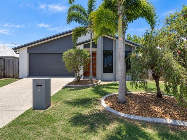 17 Newport Parade, Blacks Beach