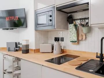 17 Newsham Drive | Studio apartment for rent #168023737 | Rentberry