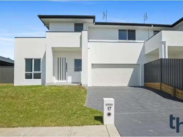 17 Nikkin Street, Fletcher Townhouse for rent Listed by Jess.