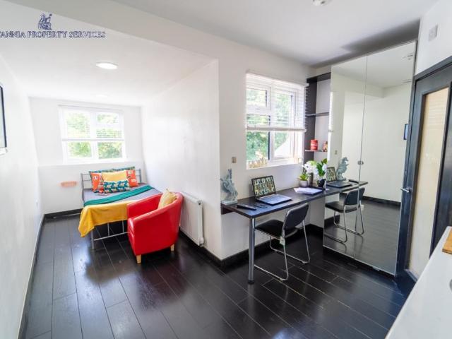 17 North Rd, Studio 4 OPPOSITE UNIVERSITY