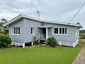 House to rent in Childers, Bundaberg Regional - Equipped kitchen