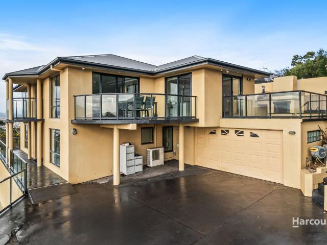 17 Officer Street, ROSETTA, TAS 7010