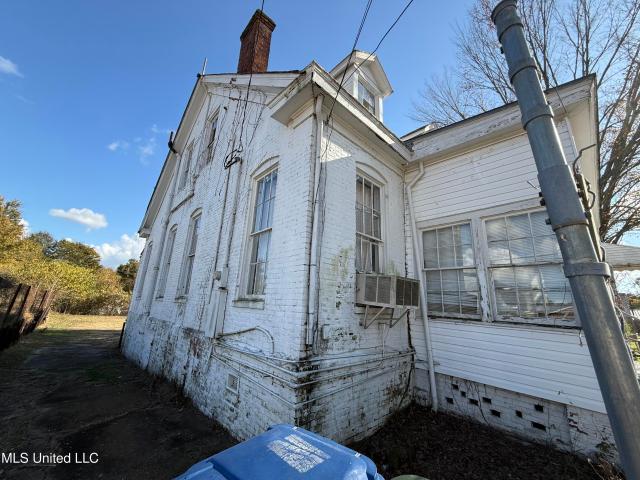 17 Old Devereaux Street
