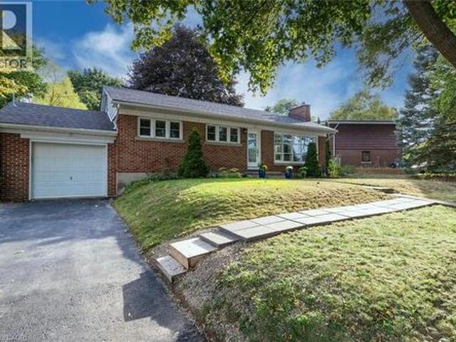 17 Orchard Crescent, Guelph, ON, N1E 1W9 house for sale | Listing ID 40865 | Royal LePage