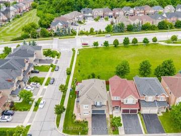 17 Pefferlaw Circle, Brampton, ON, L6Y 0K2 house for sale | Listing ID W13496 | Royal LePage