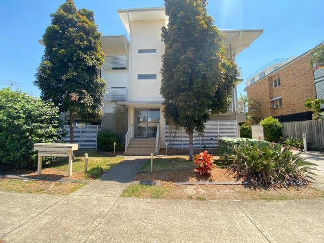 1/7 Phillip Street, LABRADOR, QLD 4215