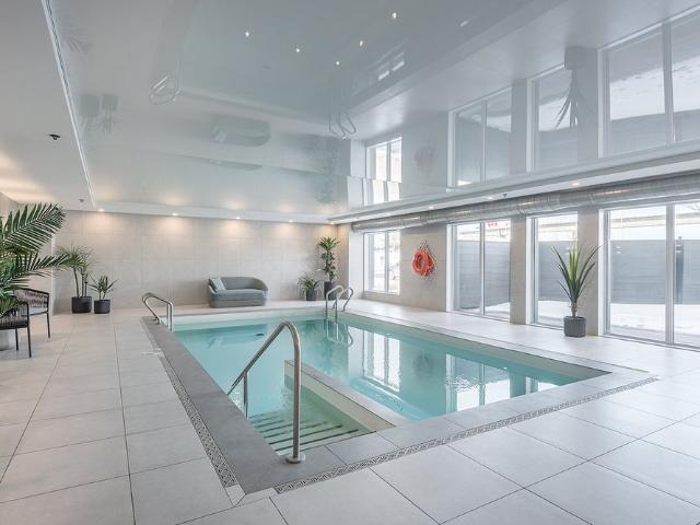 17, Place de la Triade, 804, Pointe Claire