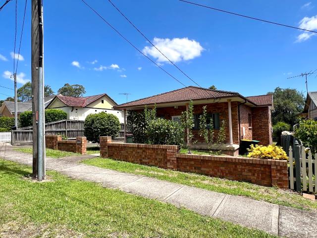 17 Pritchard Street, Thornleigh NSW 2120 House For Rent | Domain
