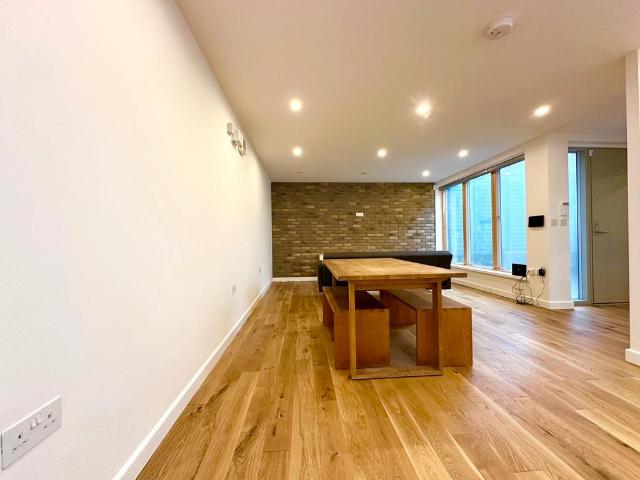 17 Ravensbourne Road, London, SE6 4UU, United Kingdom | 1 bed house for rent #138853675 | Rentberry