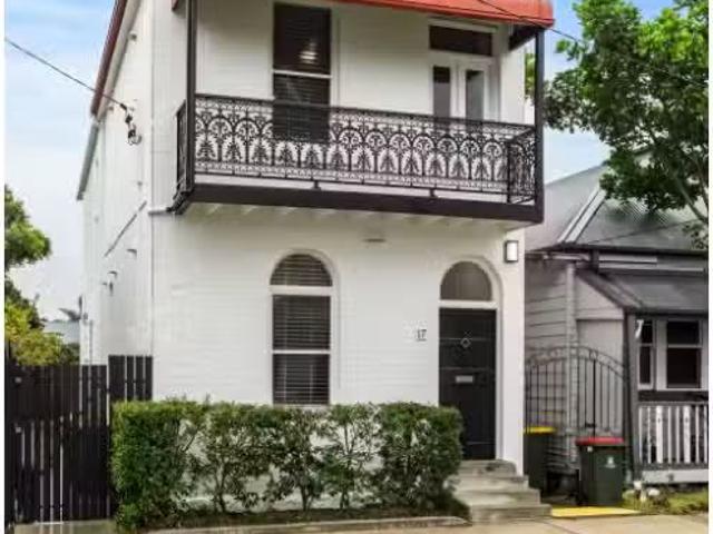 17 Robertson Street, CARRINGTON House for rent Listed by Alic.