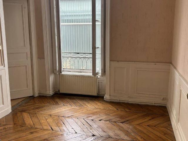 17 RUE CLAUDIUS COLLONGE