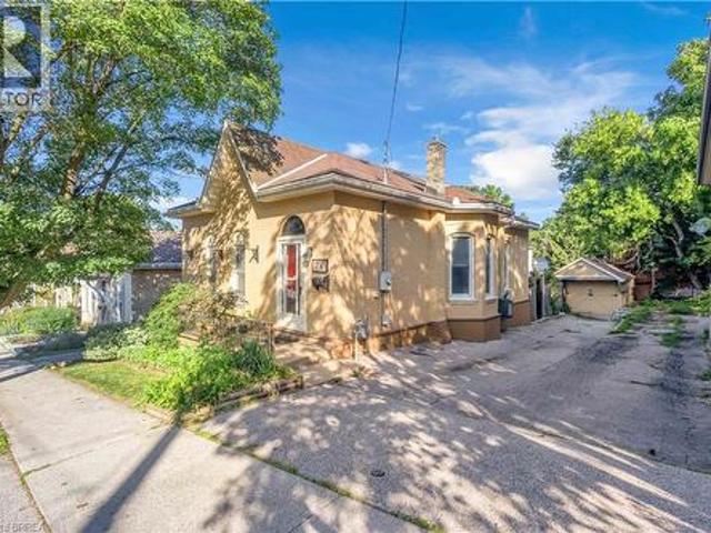 17 Scarfe Avenue, Brantford, ON, N3T 3P6 house for sale | Listing ID 40852 | Royal LePage