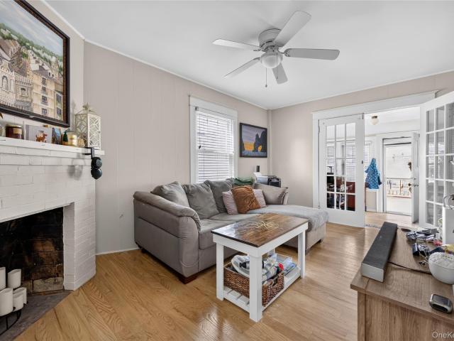 17 Shore Avenue
